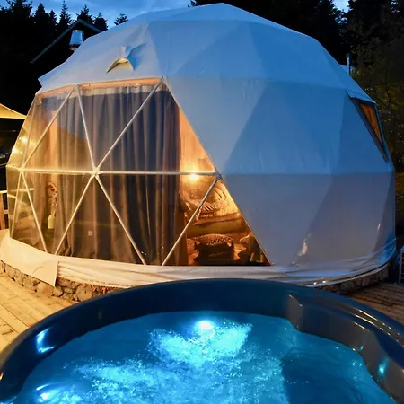 Lodge Mountain Tea Pavliani