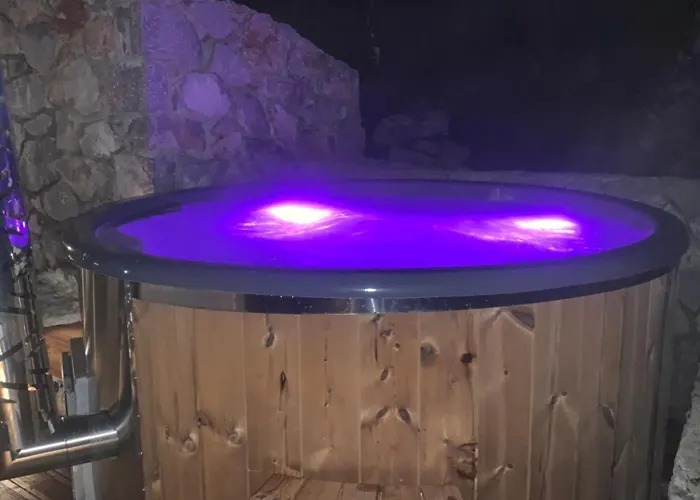 Mountain Tea Pávliani